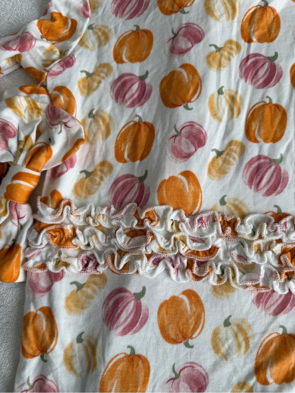 NWOT Milkberry pumpkin bamboo footies with matching bow. 6-9M - Picture 5 of 5
